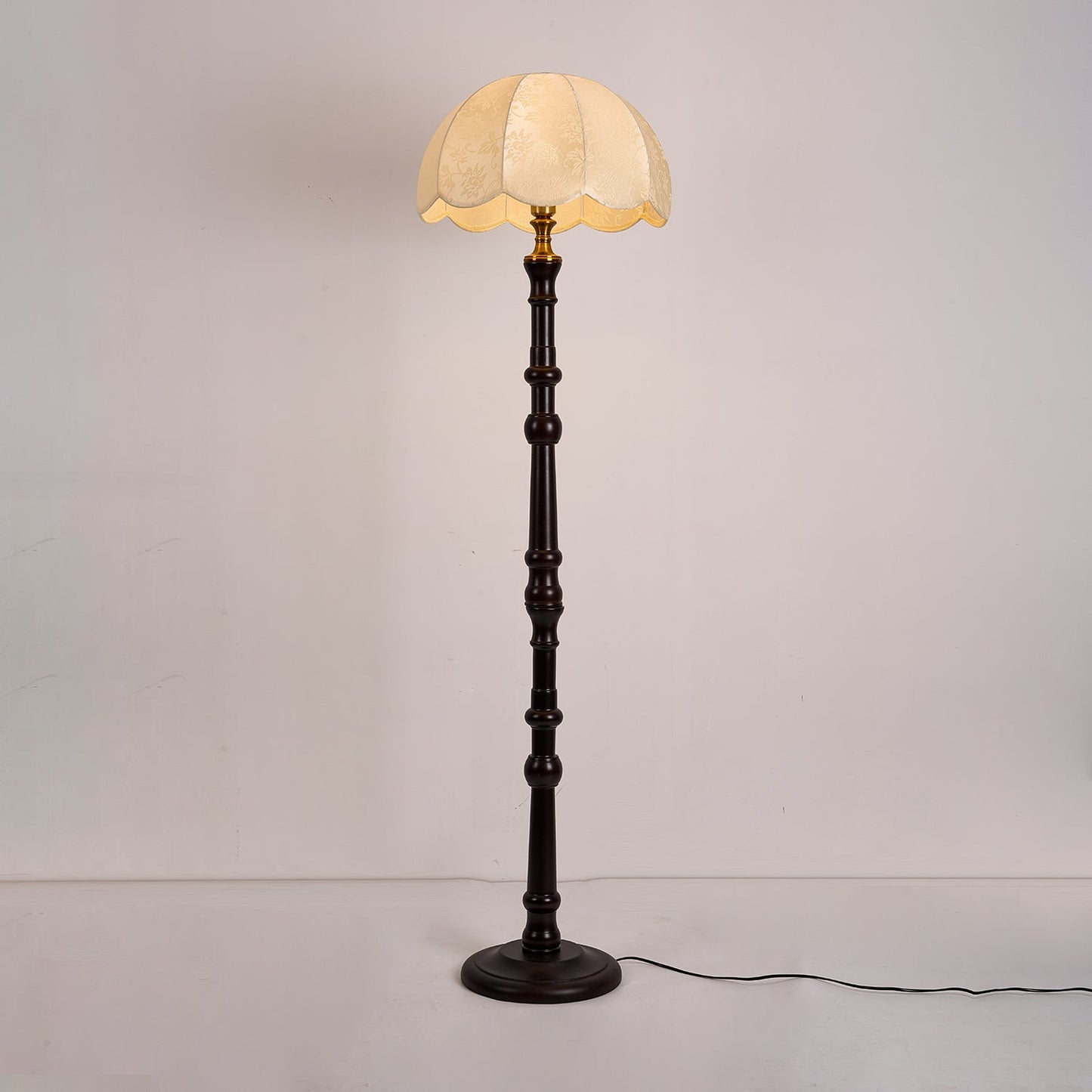 Lampadaire Belgravia - thinkcomforts.com