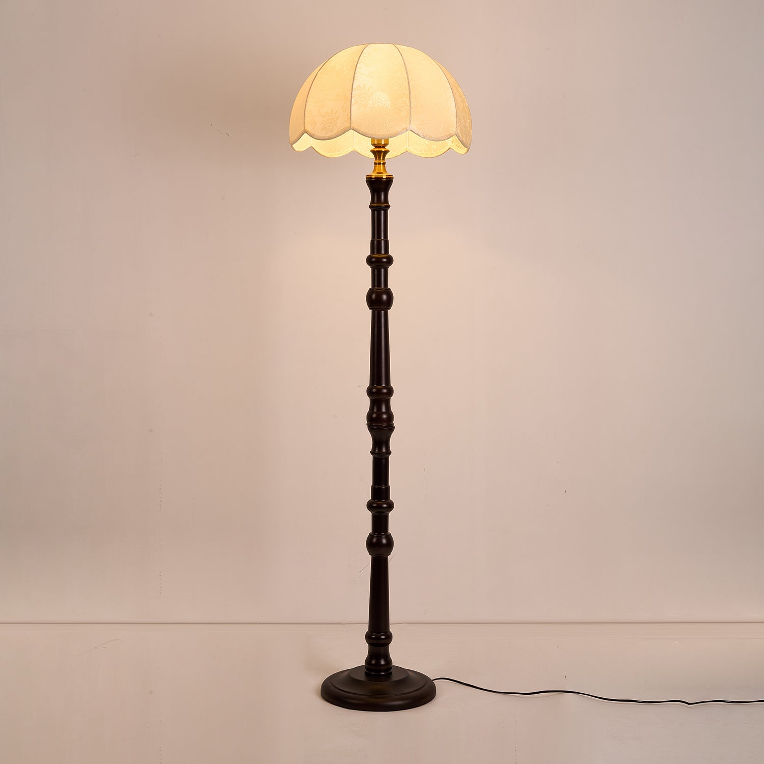 Lampadaire Belgravia - thinkcomforts.com