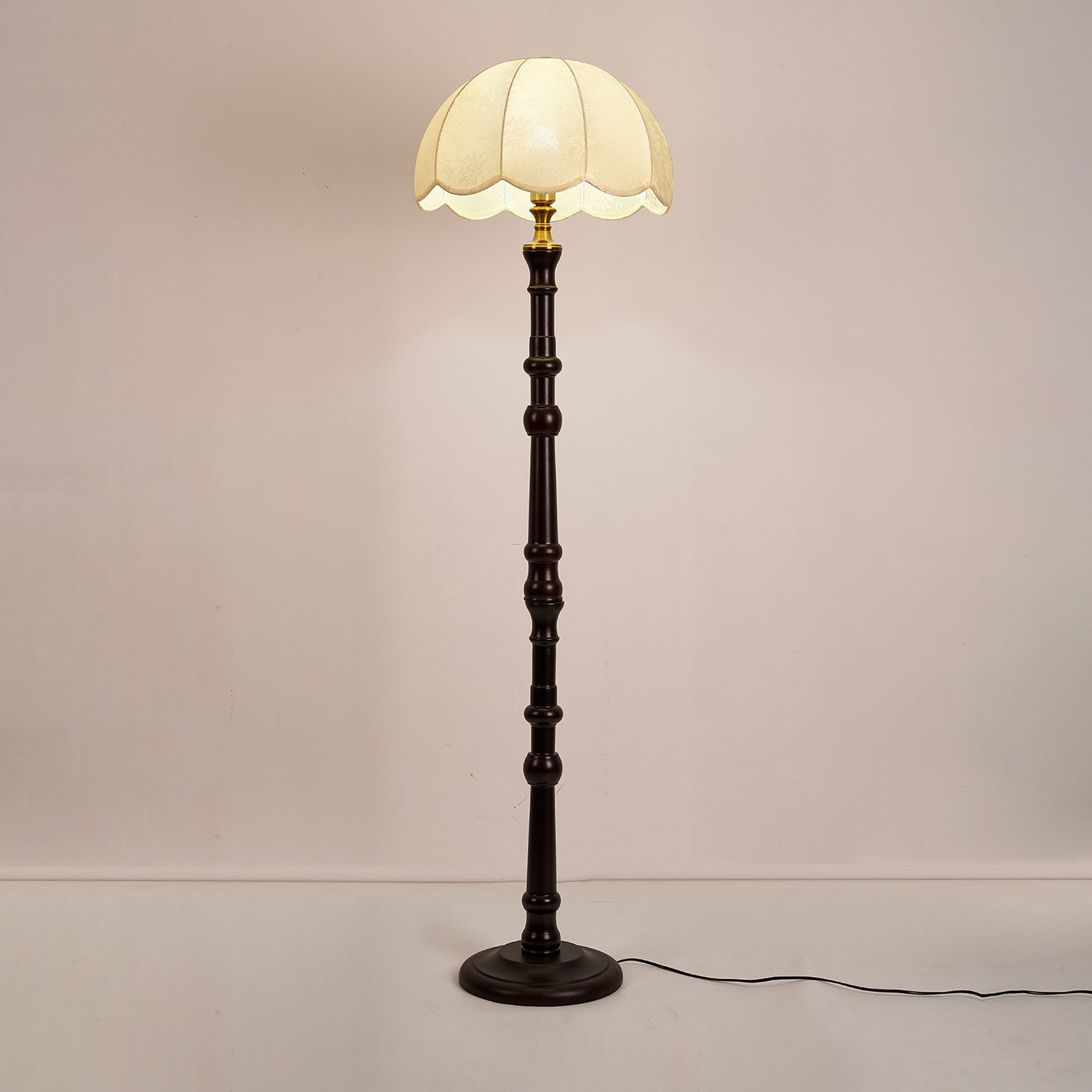 Lampadaire Belgravia - thinkcomforts.com